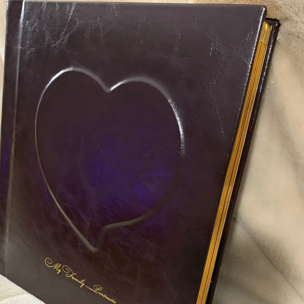 Leather Portrait Album - Picture 2 of 6